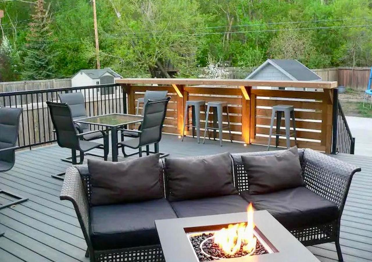 Vila The Park House Retreat With Hot Tub YYC Exteriér fotografie